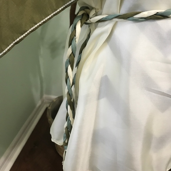 Silk Top - Picture 3 of 4